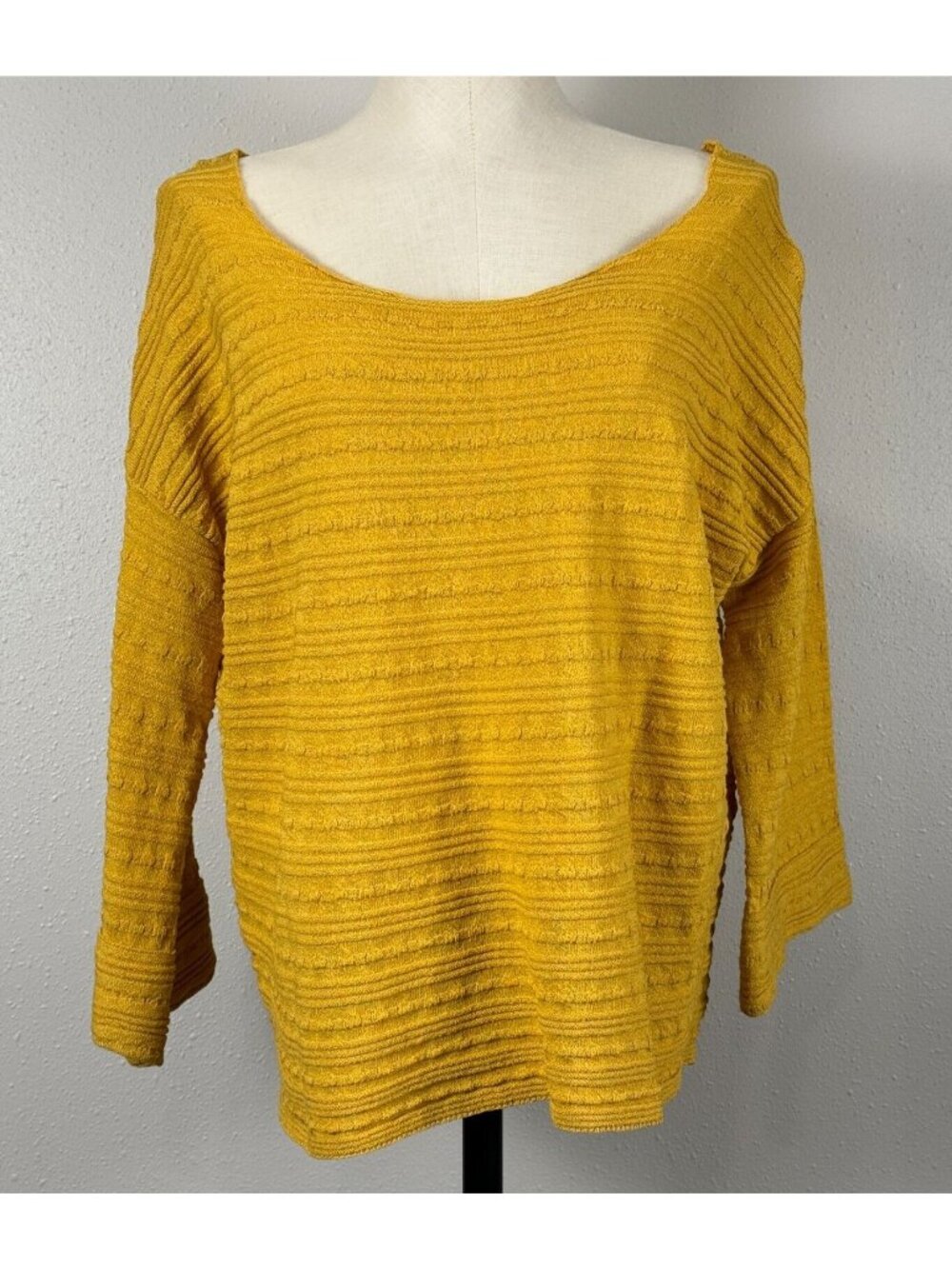Kerisma Sweater Womens Medium/Large Textured Mustard Yellow 3/4 Sleeve Boat Neck